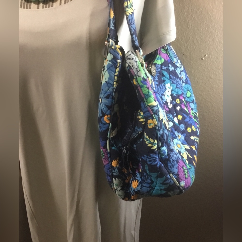 VERA BRADLEY BLUE FLORAL BAG - Picture 2 of 16